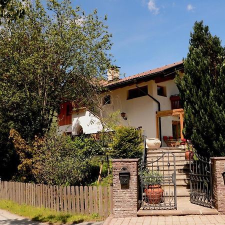 B&B Frühlingsheim Racines Exterior foto